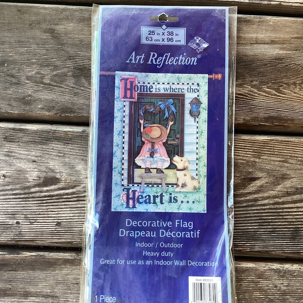 Decorative Flag - Home is Where the Heart is - 25x38in